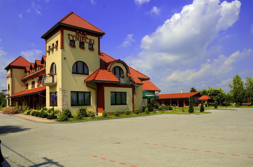 Hotel Tyniecki Cracovia Esterno foto